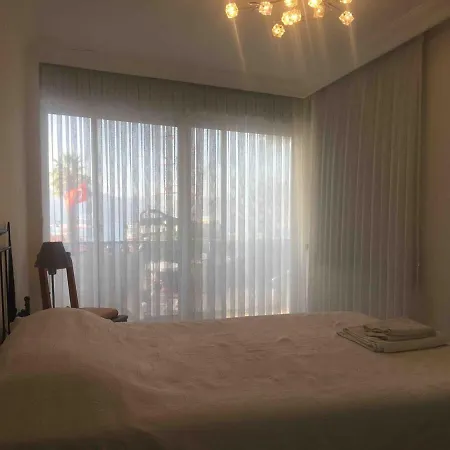 Apartment Red, Sea View Flat